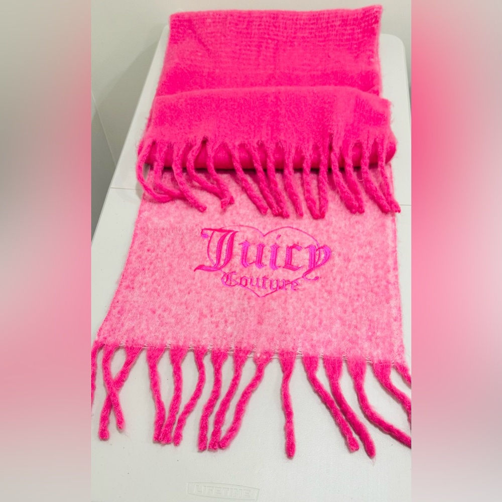 Juicy Couture Pink Knit Soft Scarf 19”x74”